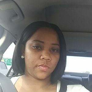 Meet your Posher, Monique